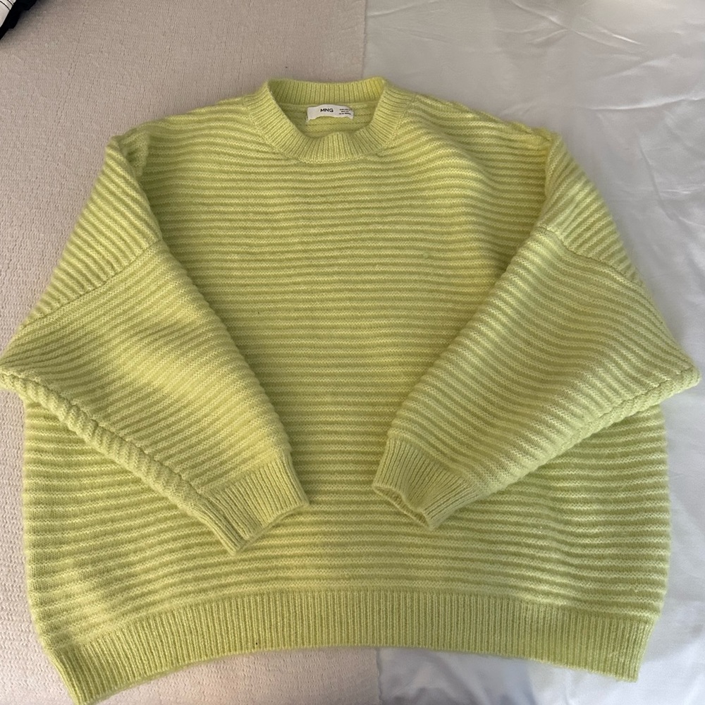 Mango sweater in neon yellow